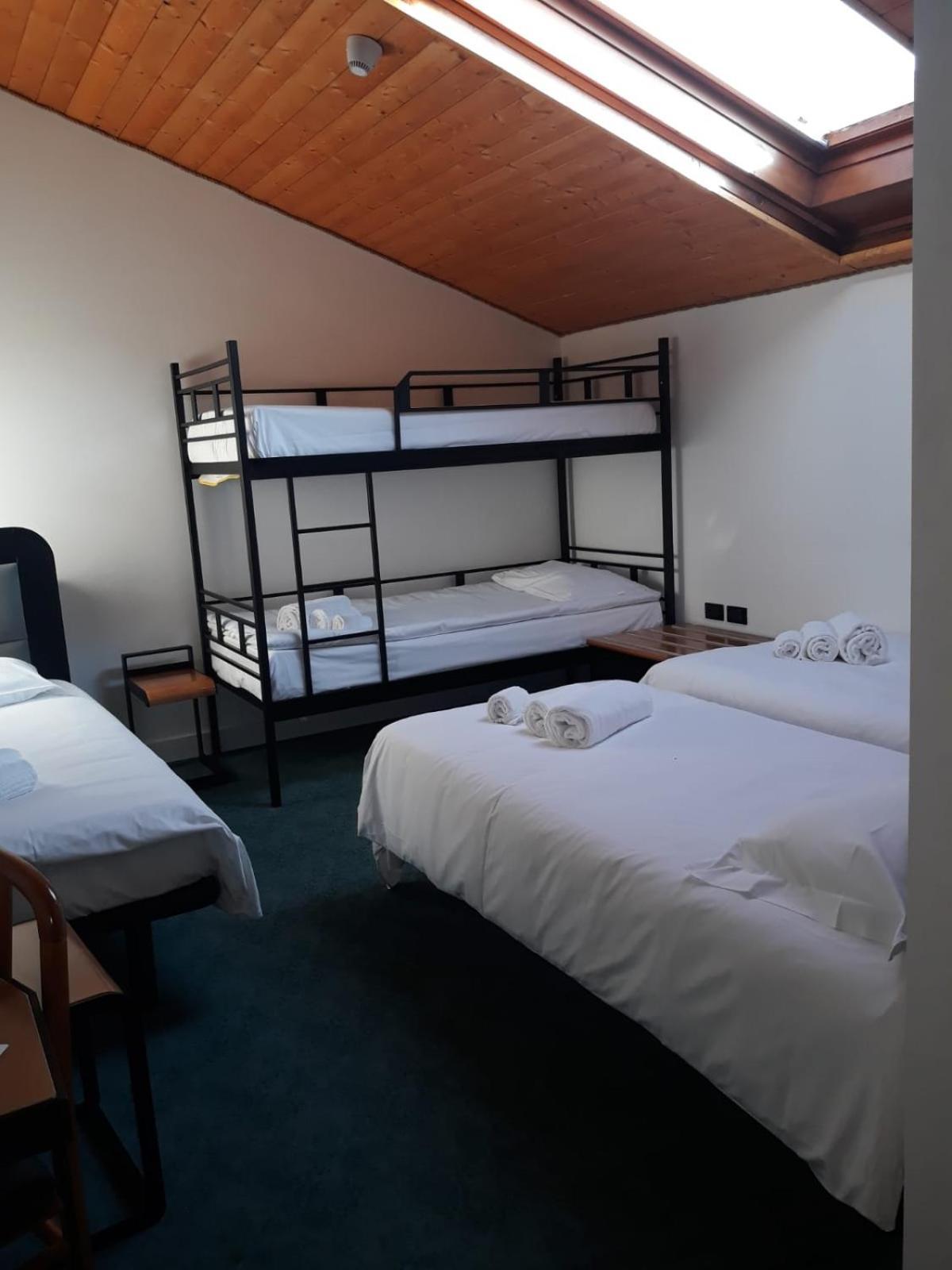 Hotel Celis Barcis Buitenkant foto