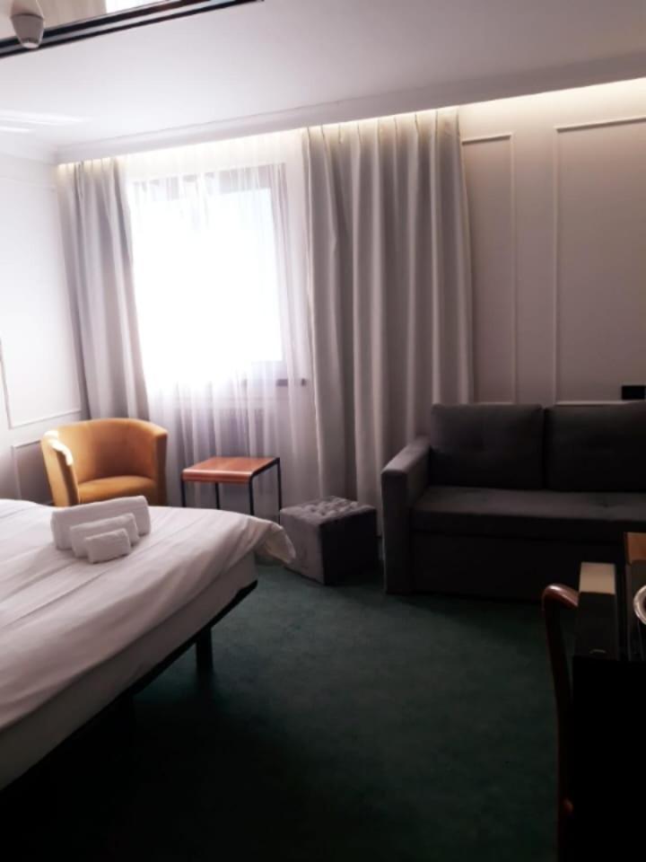 Hotel Celis Barcis Buitenkant foto